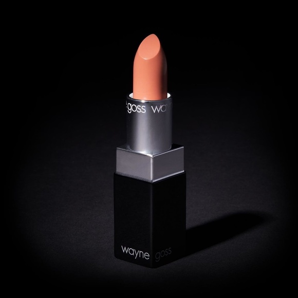 Wayne Goss Luxury Cream Lipstick - Dahlia - Picture 4 of 10